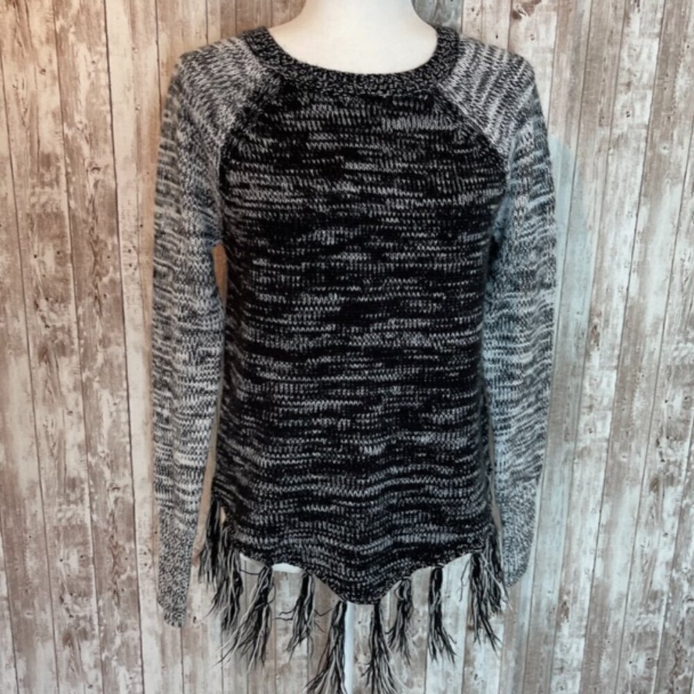 Hollister Womens Black & White Crewneck Sweater size Medium